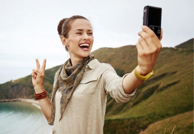 Selfie Poses For Instagram 