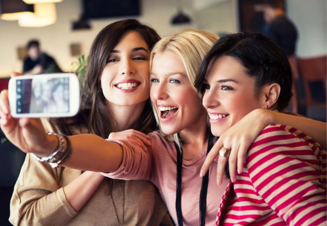 Selfie Poses With Friends
