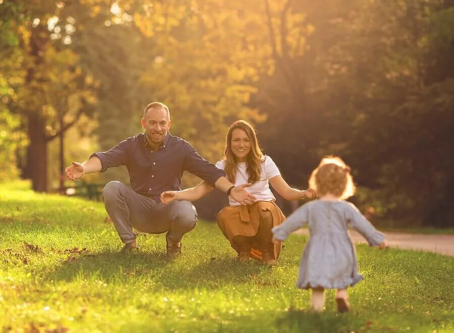 Luciana Golcman Photography showcasing professional family portraits, emotional moments, and creative family photography sessions in New York.